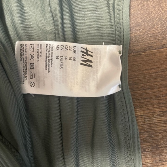 H&M Green Ribbed Bikini Set - Picture 2 of 3